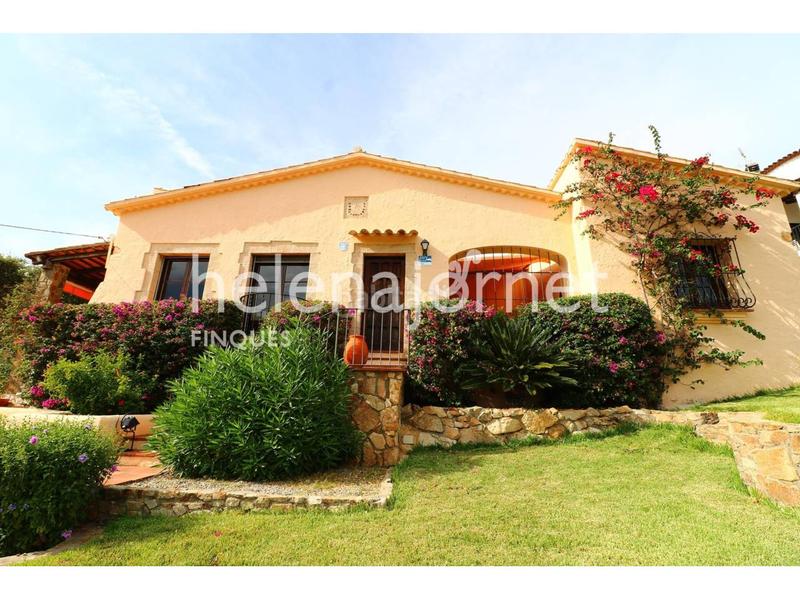 Foto d9161cca-cd41-4b40-83a1-dcb12453f68a. Haus mit heizung parking in Urbanitzacions Platja d´Aro