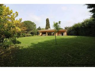Casa a Santa Cristina Poble. Casa con amplios espacios y en una parcela de más de 5000 m2