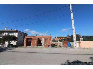Solar industrial  Llagostera residencial. Parcela en els escuts