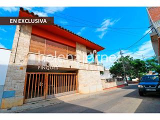 Casa  Ortiz de la vega. Maravillosa casa con jardín en el centro del pueblo