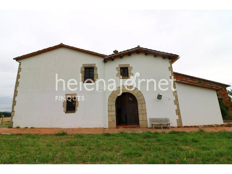 Foto 5279e3e6-22d0-4b49-aad8-8a20ae782a47. Masia amb aparcament a Niàgara Parc -Àgora Parc Tordera