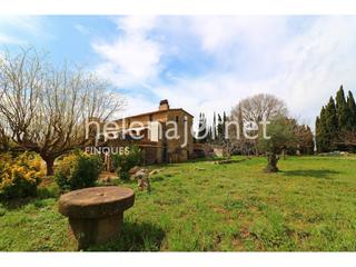 Mas  Poligon 6. Espectacular masia con 10.000 m2 de terreno y un gran proyecto h