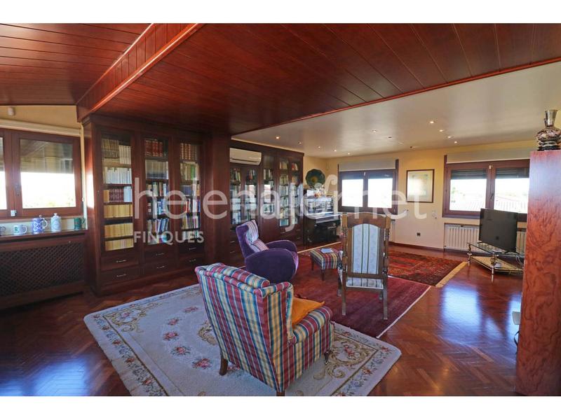 Foto 1f77d597-90d1-4abb-9676-4c55f401f526. Maison avec chauffage parking piscine dans Sils