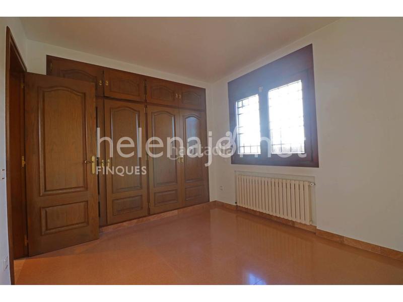 Foto 397d917f-d585-4cbc-ab85-3b53833ea4af. Maison avec chauffage parking piscine dans Sils