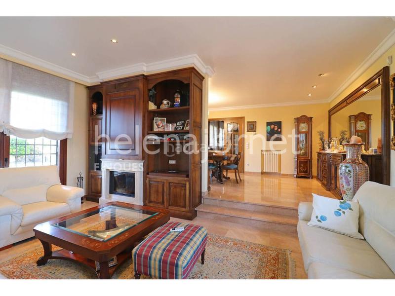 Foto 6326071c-2093-4ef6-8a8e-4ea687dd8172. Maison avec chauffage parking piscine dans Sils