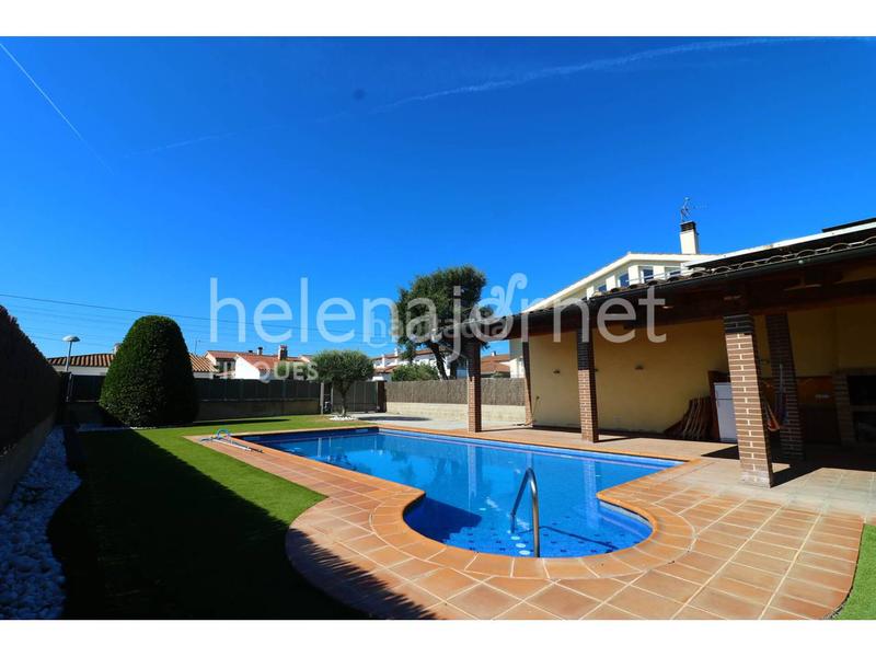 Foto 6a51a6d1-7933-41f2-b073-a2b3a49e4ab7. Maison avec chauffage parking piscine dans Sils