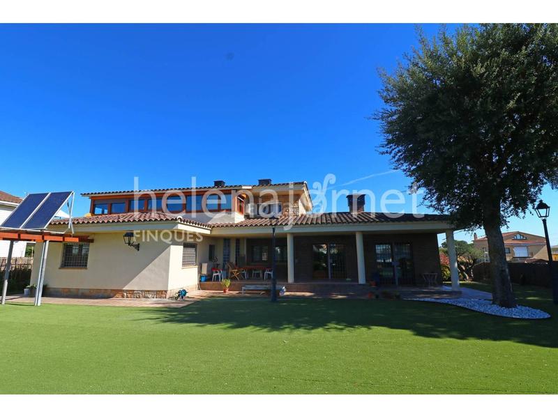 Foto 7726f917-b37d-43fd-adbd-338d274d4f74. Maison avec chauffage parking piscine dans Sils