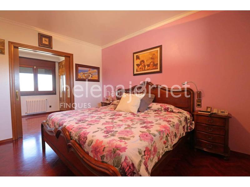 Foto fd8afdf3-3e0b-47c0-9dc1-199d6a023629. Maison avec chauffage parking piscine dans Sils