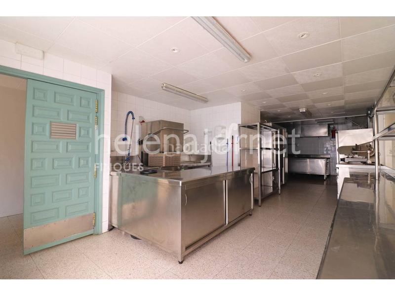 Foto b891fcfc-9969-49ba-84f0-39a931e9d023. Local comercial a Centre Sant Feliu de Guíxols