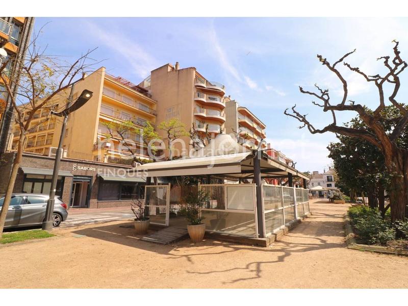 Foto f7ba98a5-cf6a-4190-84e2-71f40c82e0c7. Local comercial a Centre Sant Feliu de Guíxols
