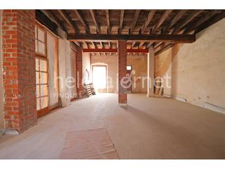 Local Comercial  Monestir. Local comercial con mucho encanto ubicado en el centro de sant f