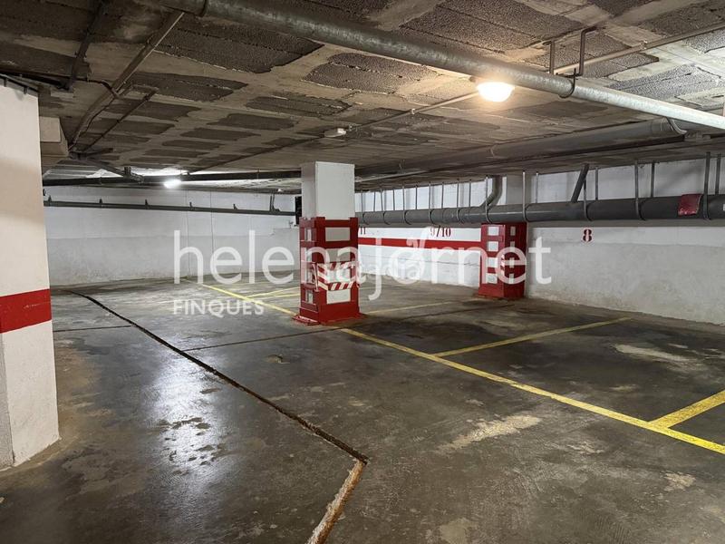 Foto 578b8e54-d3f0-40de-8ee8-fed57304b649. Aparcament cotxe a Sant Antoni Sant Antoni de Calonge