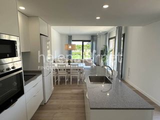 Rent House  Camino mas jofre al barri del vilar. Casa de obra nueva con aire acondicionado y piscina privada