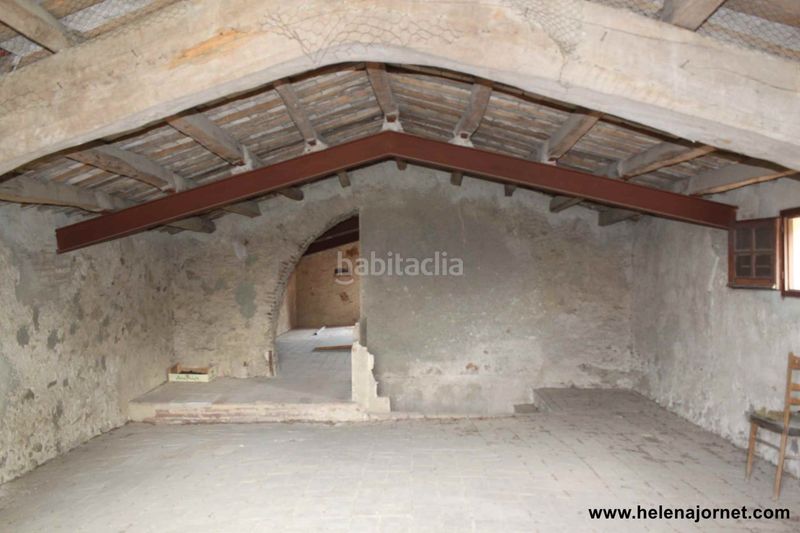 Foto 2ce68586-720d-4d40-8991-0982c0e7da8d. Masía en Llagostera