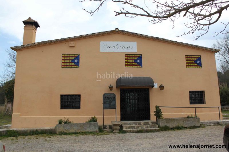 Foto 4444a587-c1d2-4a93-b7ef-f6cb216ccb04. Masía en Llagostera
