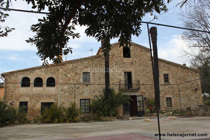 Foto ad14979c-9a65-4d6c-8eaf-411c0c70115f. Masía en Llagostera