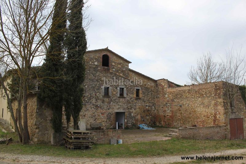 Foto bc37ff4f-4ada-4ead-ae45-2b4f6f938465. Masía en Llagostera