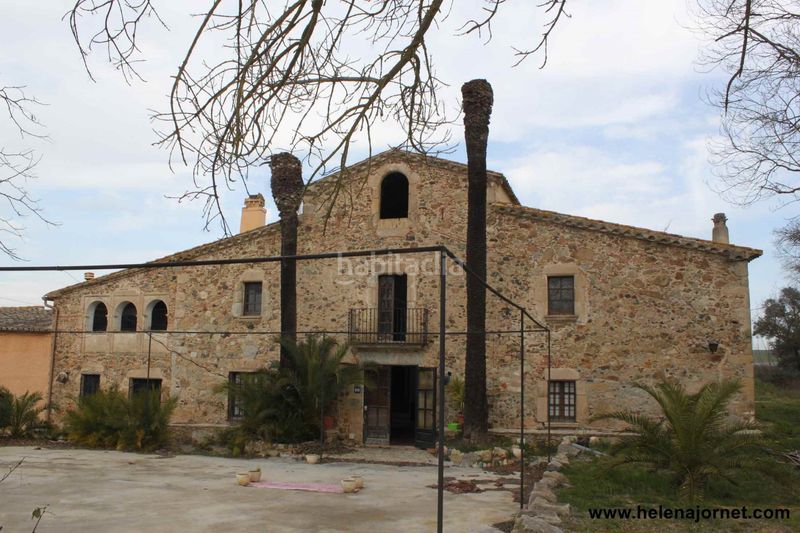 Foto f7c84e3b-b419-4a10-b056-27abd7945cde. Masía en Llagostera