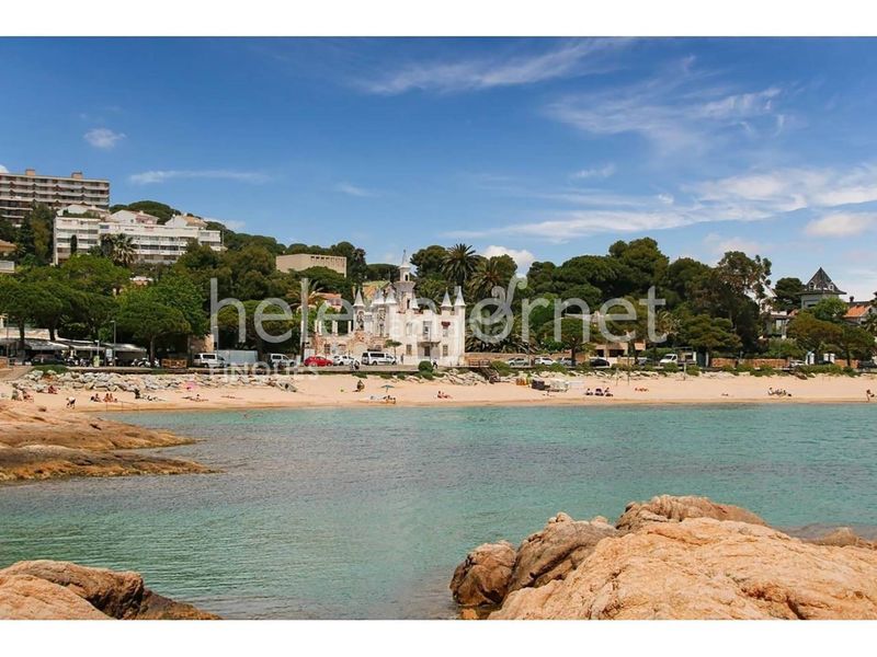 Foto b0f98efd-b92b-4b29-9ef1-83294827b392. Edifici a Sant Pol Sant Feliu de Guíxols