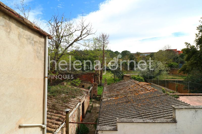 Foto 7f1ad1c7-c507-4207-bc5e-0272baa727ef. Casa aparellada a Llagostera