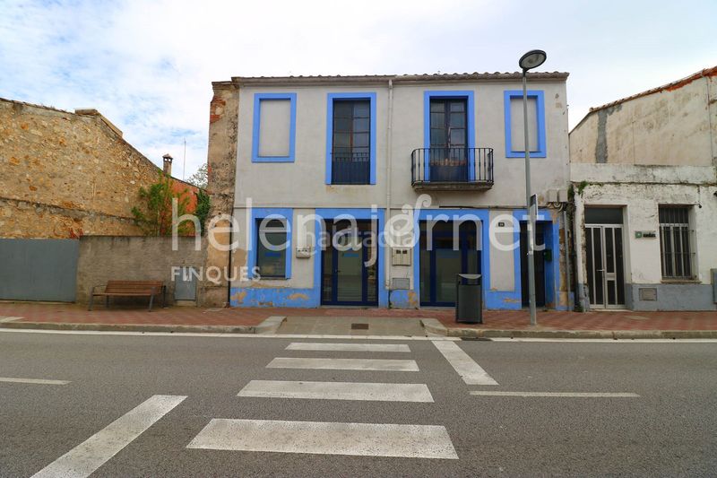 Foto 9280b1a0-d44d-4dfa-979a-2453277e9369. Casa aparellada a Llagostera