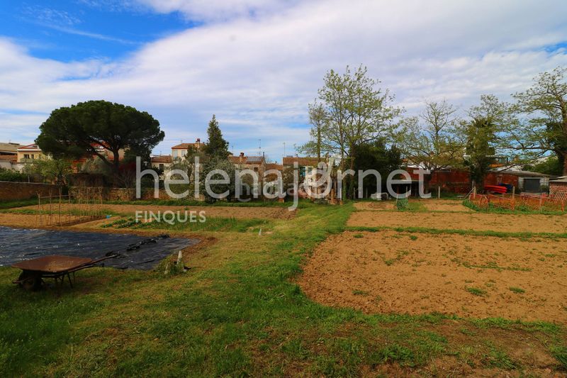 Foto a1e090ff-3df0-48af-9c9a-e59513fde4b8. Casa aparellada a Llagostera