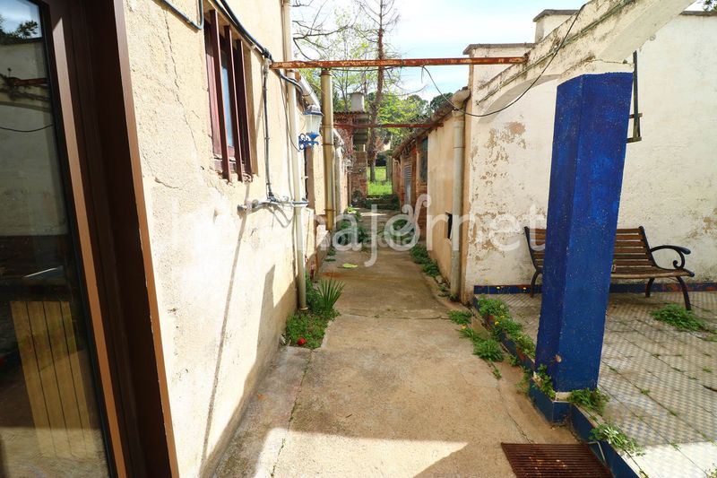 Foto cfb24ae6-dd31-485a-b0e5-7943b458c503. Casa aparellada a Llagostera