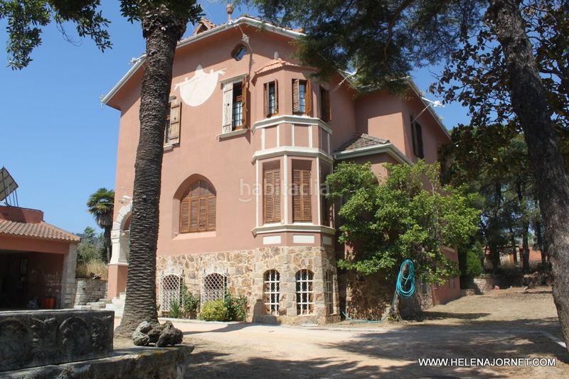Foto 1e3fb8f6-fd74-4b07-adb8-c008684c8552. Casa en Eixample Sant Feliu de Guíxols