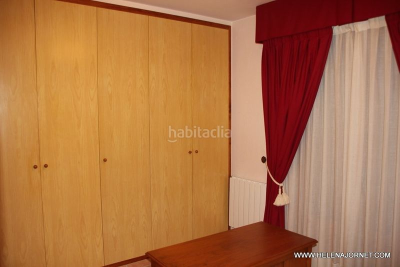 Foto 531e6c7a-a445-42b1-be24-2cb9111e65ff. Casa en Eixample Sant Feliu de Guíxols