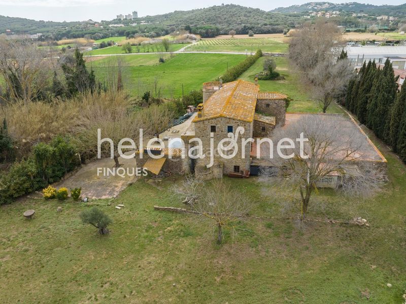 Foto e17d3014-b5ff-4978-9804-e16809b66ed9. Masia a Fenals Platja d´Aro