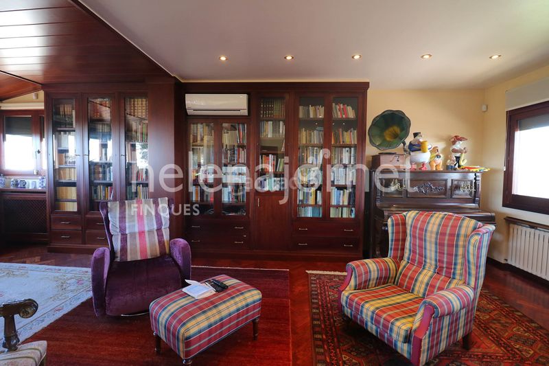 Foto a207104e-507b-4c2f-968c-fb55c0f186e4. Casa amb calefacció aparcament piscina a Sils