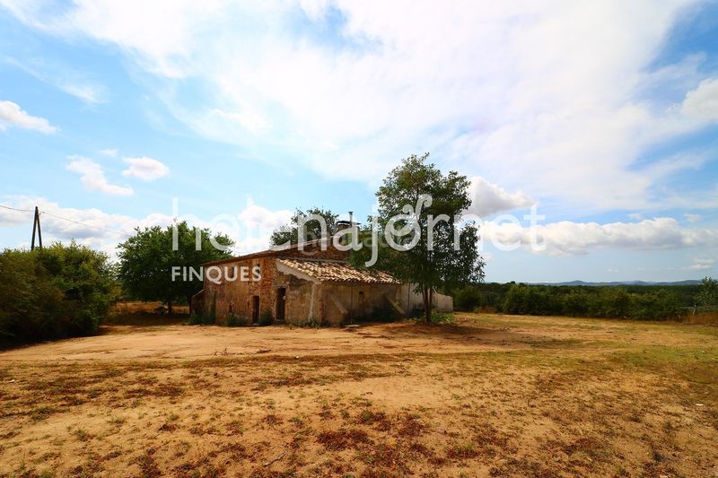 Foto 0da4d1f5-94fa-428d-881b-89fc2c71dc23. Masia a Sils