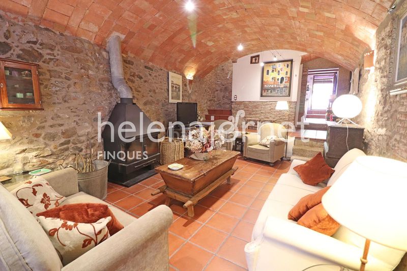 Foto 05b7ea1c-12bc-4323-b10b-c40fe62e48ef. Casa adossada amb calefacció a Poble Calonge
