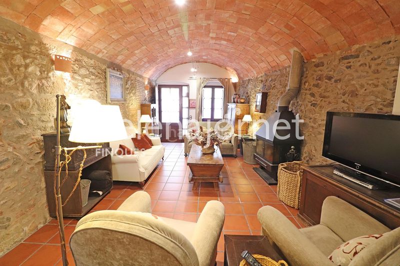 Foto a511685d-8d14-44c4-b81e-592d0cd7d3cf. Casa adossada amb calefacció a Poble Calonge