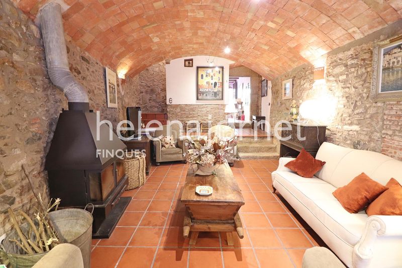 Foto da39c758-dcfd-43d6-991a-a6ade636be5e. Casa adossada amb calefacció a Poble Calonge
