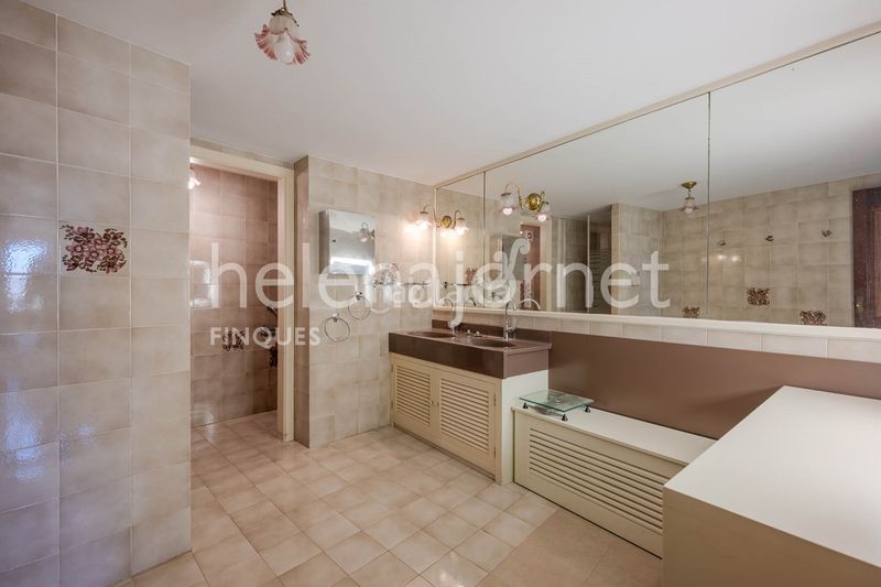 Foto db735bcc-f8a0-4ad1-b52b-bfe87a4e00ab. Piso en Eixample Sant Feliu de Guíxols