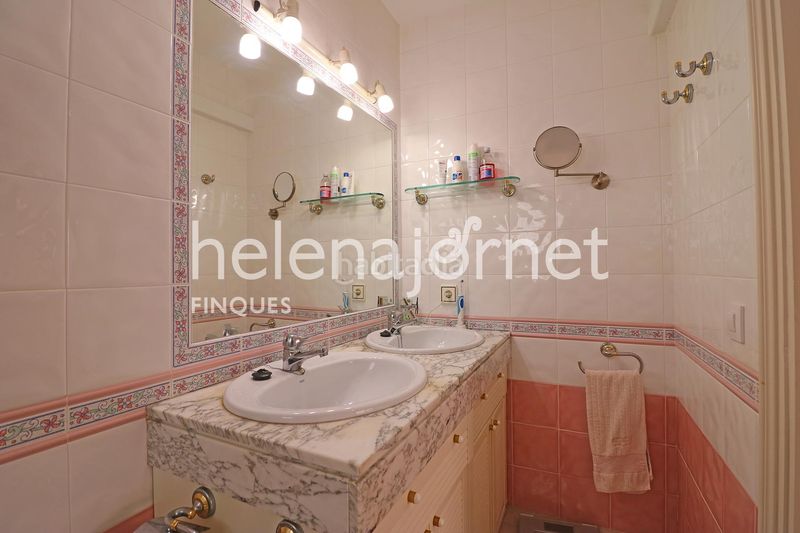 Foto 0ab79ae2-668b-48df-ba80-f971605445fb. Casa amb calefacció aparcament piscina a Llagostera