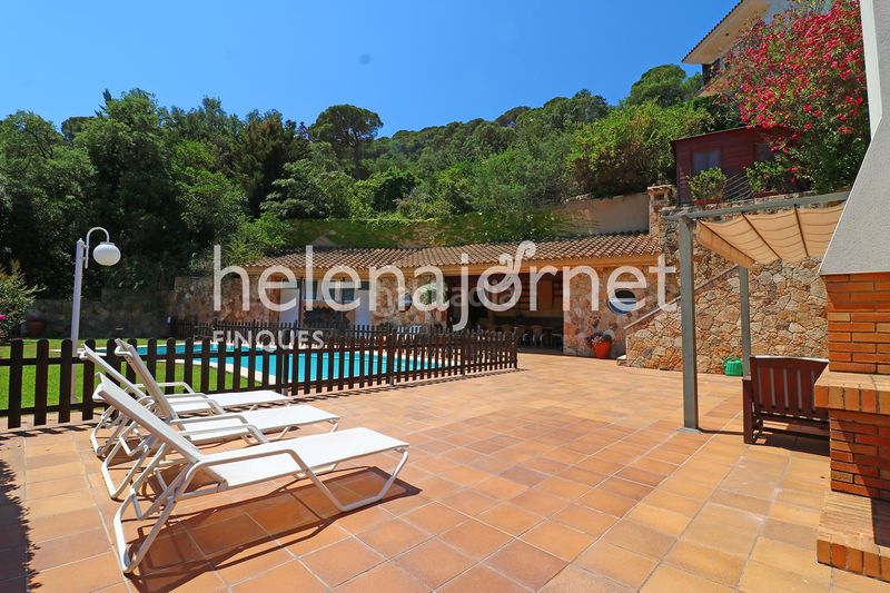 Foto 325e2805-c043-467f-b52e-7f2521283437. Casa amb calefacció aparcament piscina a Llagostera