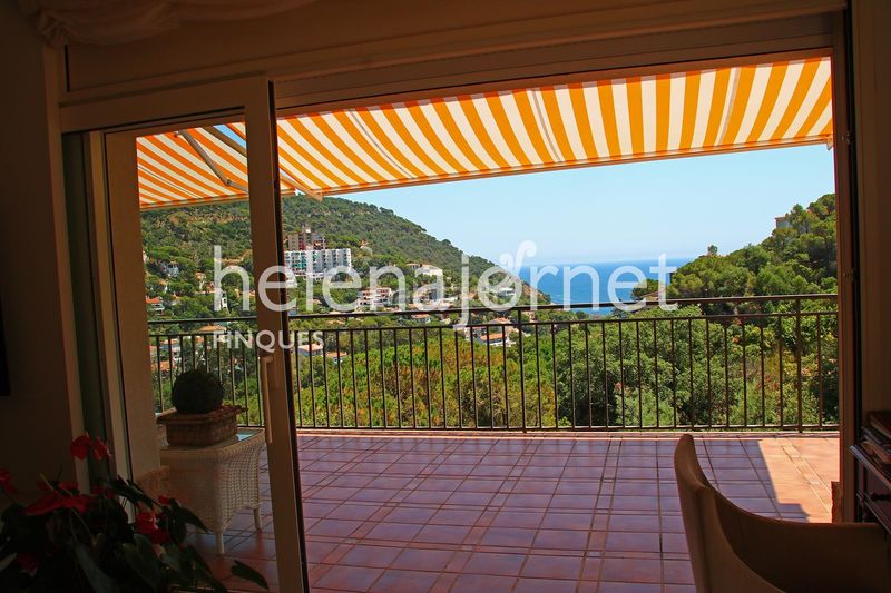 Foto d703ebee-ede4-4635-a0a1-8cfc87fd078d. Casa amb calefacció aparcament piscina a Llagostera