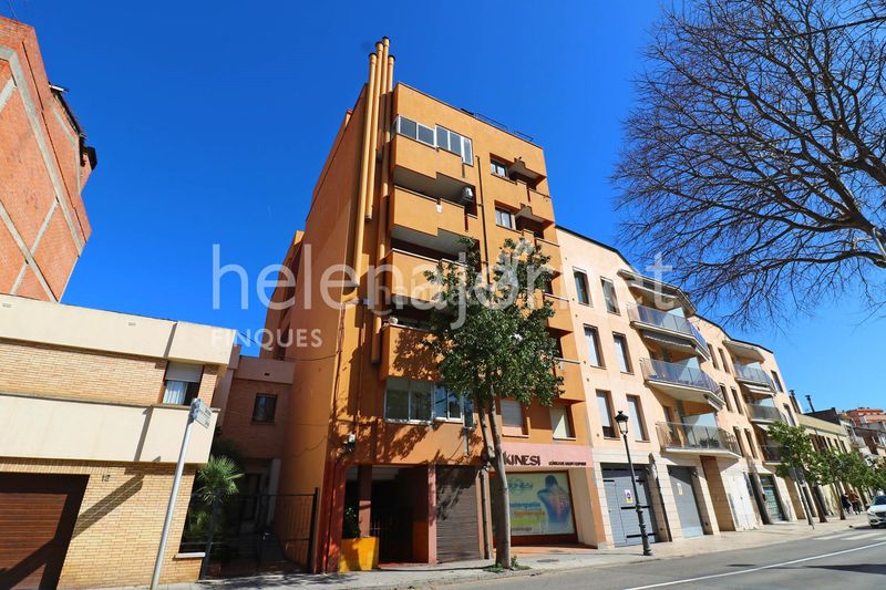 Foto df17049c-3c05-4058-8bda-06865cdcc9a7. Pis amb calefacció a Eixample Sant Feliu de Guíxols