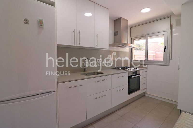 Foto f23c891e-0f25-43e5-85ab-872f1eda7ec4. Piso en Eixample Sant Feliu de Guíxols