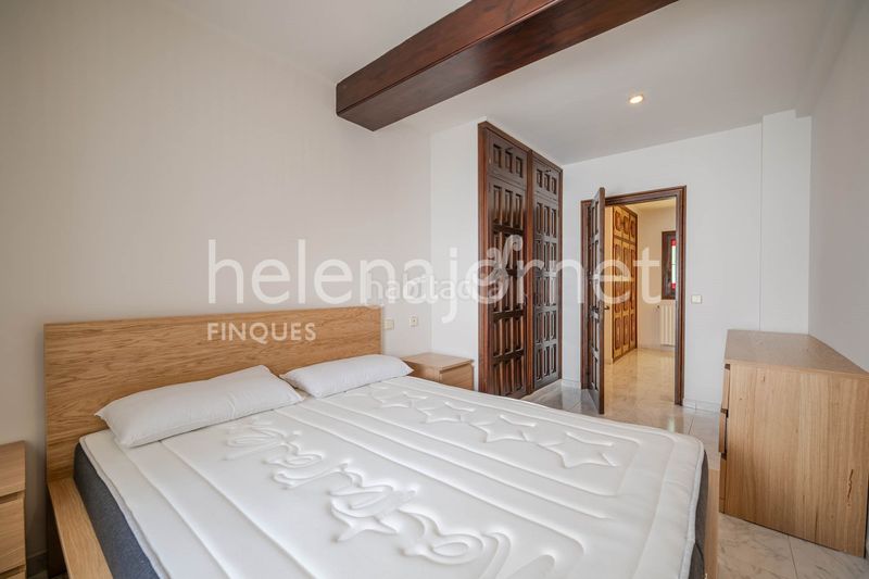 Foto 5b1eeeb4-7e11-4bd7-943c-2ecdde7aac10. Casa aparellada amb calefacció aparcament a Centre Palamós