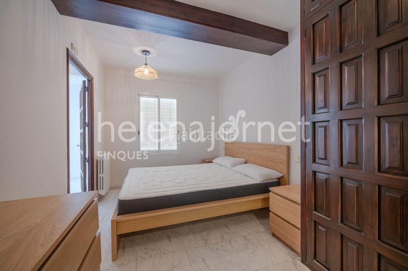 Foto 5ba996c0-bb77-48f5-bd09-2424751fd6ee. Casa aparellada amb calefacció aparcament a Centre Palamós