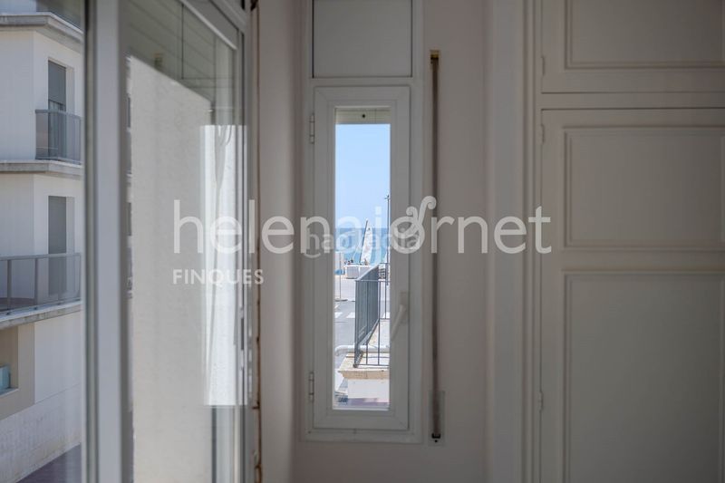 Foto 6d0a2f00-e3c7-451b-8a17-82b3fec79ca3. Casa aparellada amb calefacció aparcament a Centre Palamós