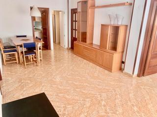 Pis  Carrer carrer de vilamar. Piso de 4 habitaciones en la playa de calafell