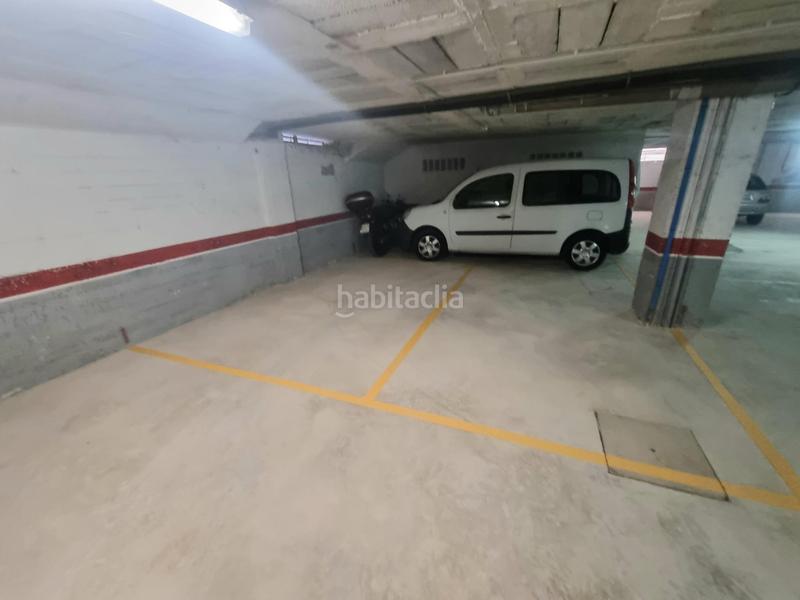 Foto 31120d7b-d5c9-4296-a7a6-66f72803c4eb. Parking coche centro comercial junto pere badia en Torredembarra