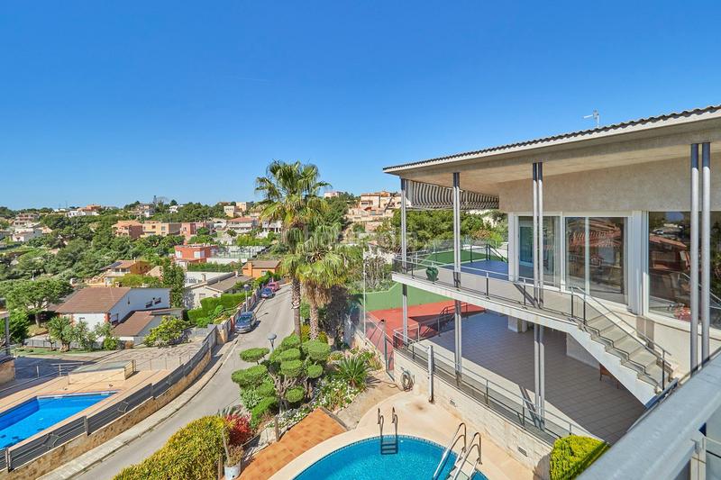 Foto ad353577-6b94-4328-a8c7-e3075a56ca2a. Chalet con riscaldamento parcheggio piscina in Segur de dalt Segur de Calafell