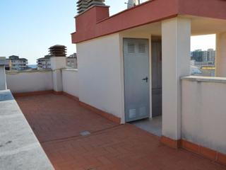 Flat  Avenida de vilanova i la geltrú. Atico seminuevo en cunit 3 linea de mar