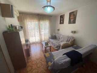 Appartement  Emigdio rodriguez pita. Venta de piso de 3 dormitorios en segur de calafell  a 350 mts.