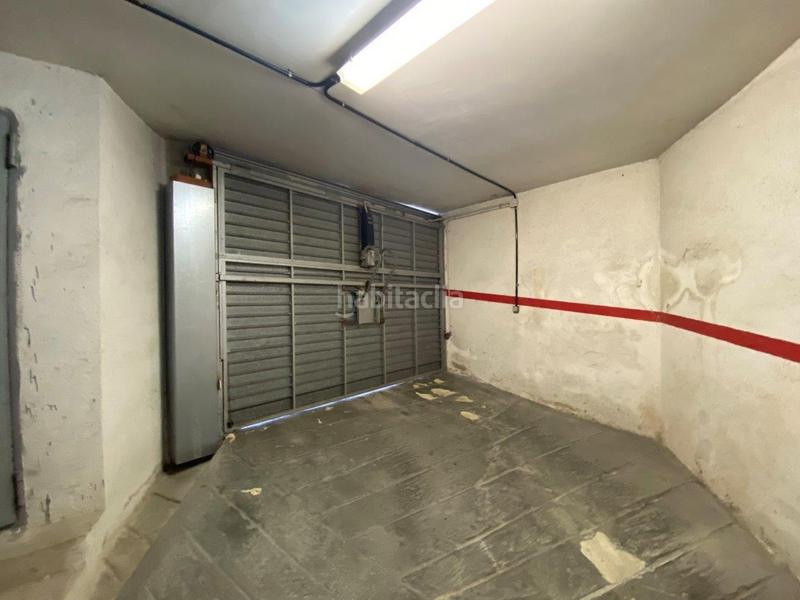Foto b8285281-6361-439a-8697-1850ebf60fbb. Aparcament cotxe a Segur de Calafell nucli urbà Segur de Calafell